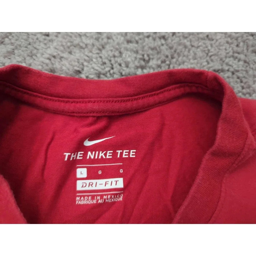 The Nike Tee T Shirt  Mens Large Red Dri-Fit BEAST Swoosh‎ Athletic Performance